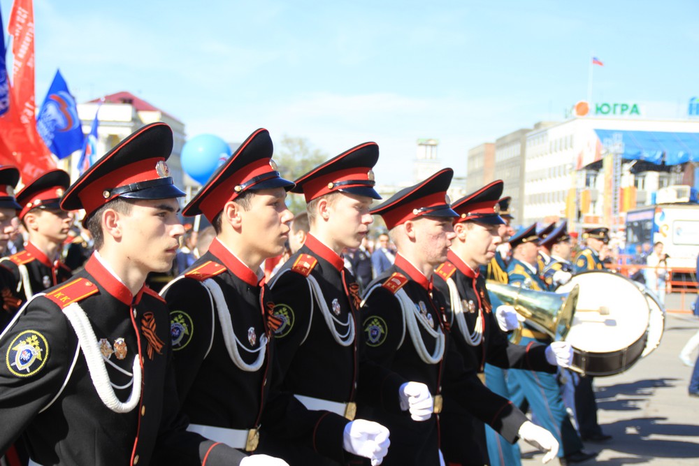 Иркутский гарнизон. Военный парад Иркутск. Парад Иркутск фото. Тихий парад группа.
